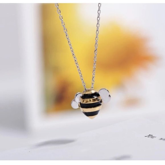 14k Gold Adorable Striped Bee Sterling Silver Necklace - Picture 2 of 8